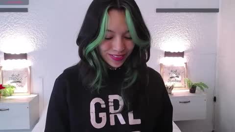 Sarah online show from February 9, 2026, 1:48 pm