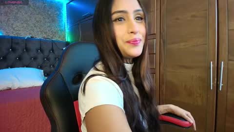 Sarah  online show from February 18, 2026, 1:29 pm