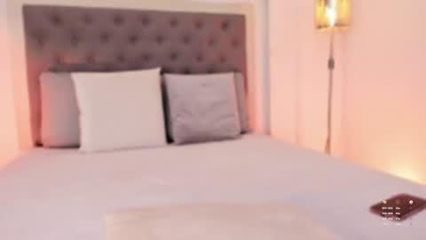       online show from January 29, 2025, 8:04 pm