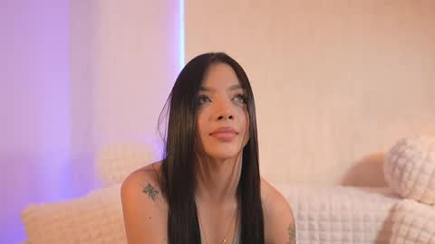       online show from March 5, 2025, 8:32 pm