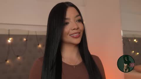       online show from September 18, 2025, 8:11 pm