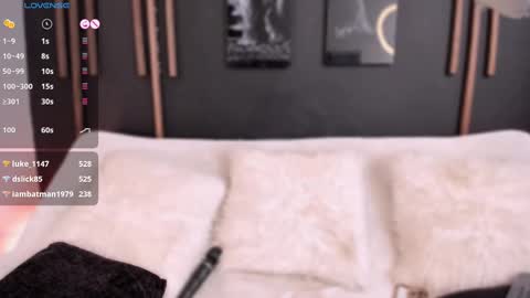     online show from February 10, 2025, 6:24 pm