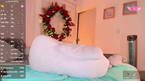 Sarah   online show from December 7, 2024, 10:23 am