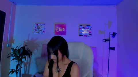 Sarah Ramirez online show from March 11, 2025, 5:57 pm