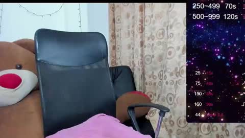 Sarah online show from December 19, 2024, 11:18 am