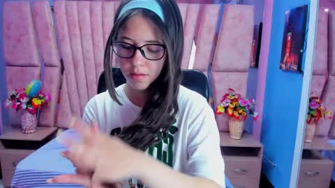 Sarah online show from February 26, 2026, 1:54 pm