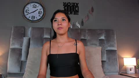 Snapshot of sarahevans__ chatting on December 7, 2024, 6:15 pm Sarah Evans online show from December 7, 2024, 6:15 pm