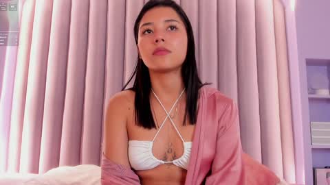 Snapshot of sarahevans__ chatting on December 26, 2024, 11:24 pm Sarah Evans online show from December 26, 2024, 11:24 pm