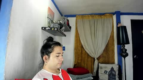 Snapshot of sarahjey chatting on June 8, 2026, 1:33 pm SARAHJEY online show from June 8, 2026, 1:33 pm