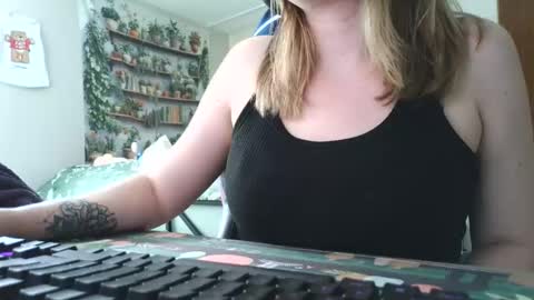 Sarah online show from May 30, 2026, 7:55 pm