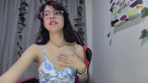 Sarah  online show from April 18, 2026, 7:29 pm