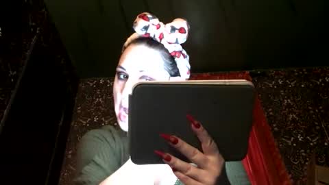 sarahsweetie17 online show from October 21, 2025, 8:20 pm