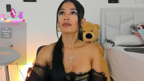 saralife69 online show from April 17, 2026, 11:24 am