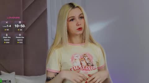 saramist online show from November 29, 2025, 1:41 am