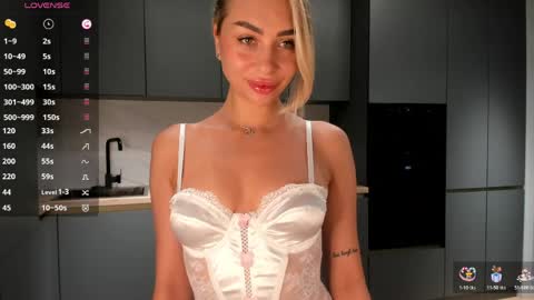 Sara online show from June 5, 2026, 1:56 am