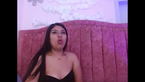 sarastonesx online show from January 14, 2025, 6:13 am