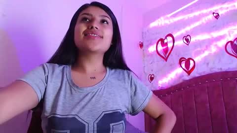 sarastonesx online show from February 21, 2025, 8:29 am