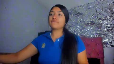 sarastonesx online show from February 13, 2026, 4:52 am