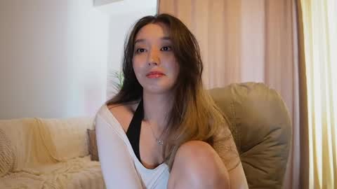 Snapshot of sarasuo chatting on June 7, 2026, 7:56 am Shara online show from June 7, 2026, 7:56 am