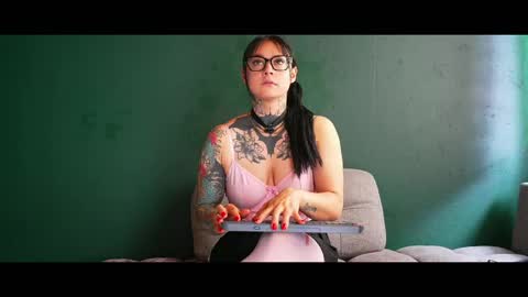 Sara Herrera online show from May 10, 2026, 6:46 pm