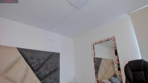      online show from September 25, 2025, 6:11 pm