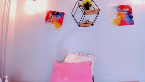 Saray online show from December 2, 2025, 7:20 pm