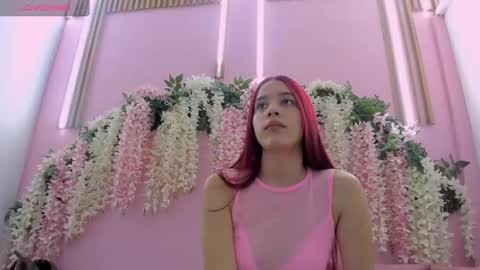 Snapshot of sarenlux chatting on October 4, 2025, 1:53 pm Baby Saren online show from October 4, 2025, 1:53 pm