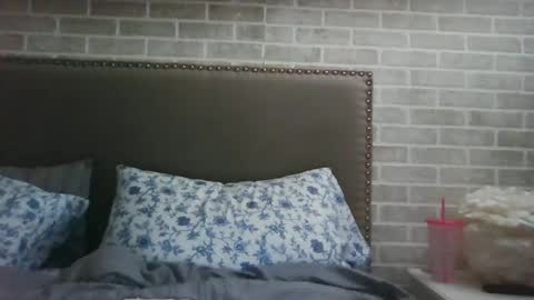 Sara online show from March 2, 2025, 2:43 pm