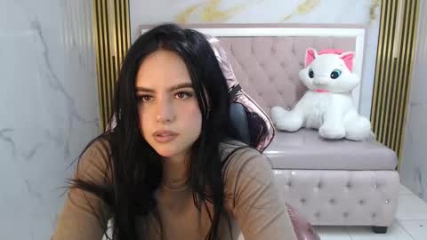 Sara  online show from February 17, 2026, 8:37 pm