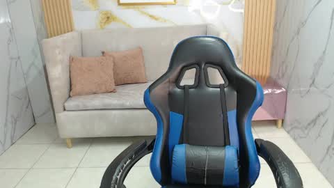 Sara  online show from March 29, 2026, 8:20 pm