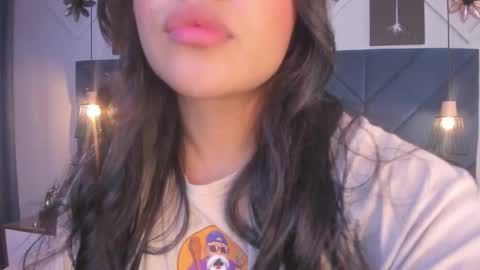 Sara  online show from December 18, 2024, 2:42 am