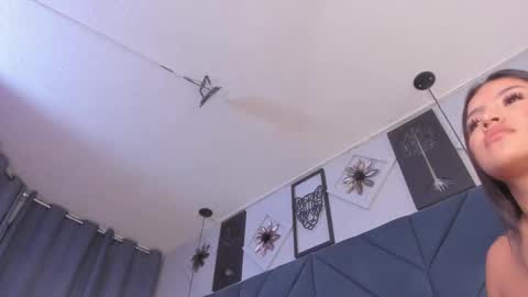 Sara  online show from January 3, 2025, 6:22 am