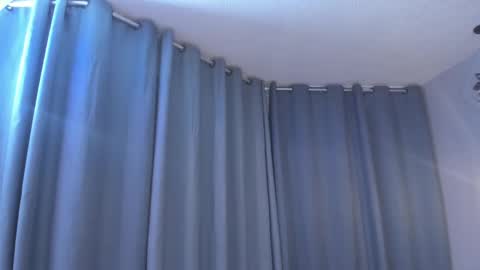 Sara  online show from January 15, 2025, 3:22 am