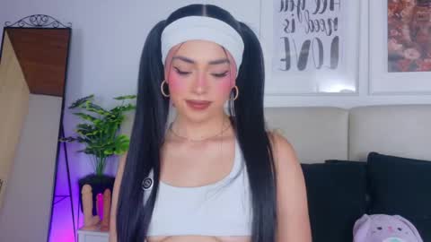 Sara online show from June 4, 2026, 9:32 pm