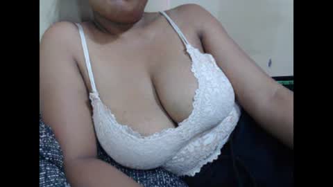 saronette online show from March 11, 2025, 6:53 am