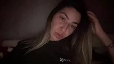 Sarrah online show from November 3, 2025, 9:48 pm