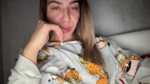 Sarrah online show from November 28, 2025, 10:23 pm