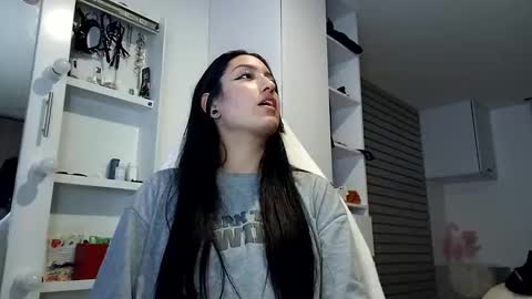 Snapshot of sasha_baby69 chatting on March 10, 2025, 3:12 am yesica online show from March 10, 2025, 3:12 am