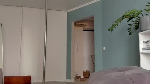 Sasha online show from March 4, 2025, 8:57 am