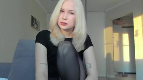 Sasha online show from October 15, 2025, 3:50 am