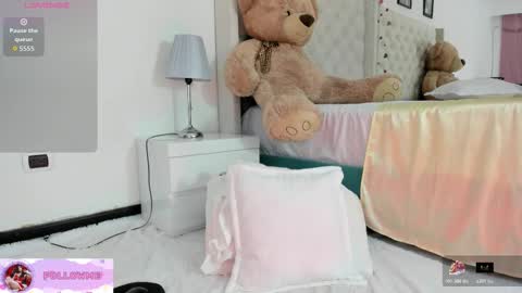 Snapshot of sasha_blake_ chatting on March 29, 2026, 12:05 pm Sasha online show from March 29, 2026, 12:05 pm