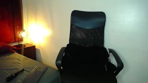 Sasha Brattz online show from February 13, 2025, 3:39 am