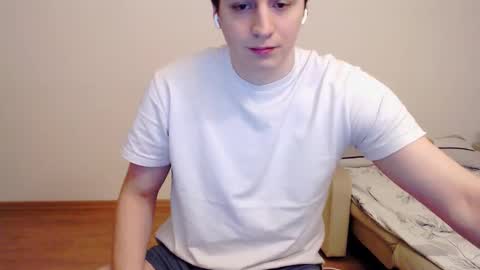 sasha_calvin online show from February 5, 2025, 1:37 am