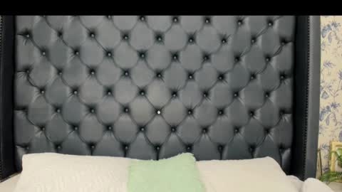 Snapshot of sasha_grey02 chatting on February 15, 2026, 7:51 am sasha_grey02 online show from February 15, 2026, 7:51 am