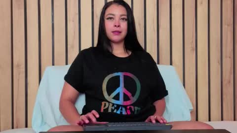 Snapshot of sasha_vibe chatting on October 18, 2025, 3:42 am   Miss Sasha online show from October 18, 2025, 3:42 am