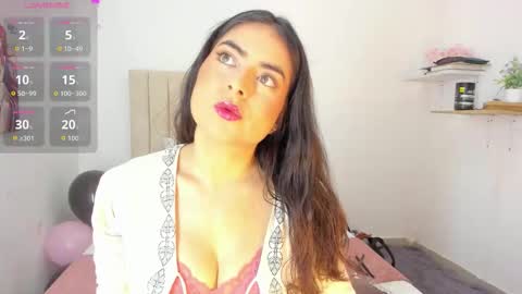 Snapshot of sashaa_petit chatting on September 10, 2025, 11:21 am Sashaa online show from September 10, 2025, 11:21 am