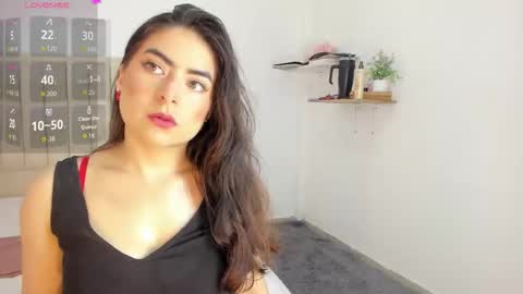 Snapshot of sashaa_petit chatting on September 16, 2025, 11:33 am Sashaa online show from September 16, 2025, 11:33 am