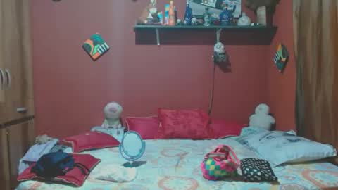 S A S H A R O S E online show from February 11, 2026, 12:10 pm