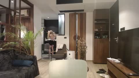 Sasha online show from December 19, 2024, 3:41 pm