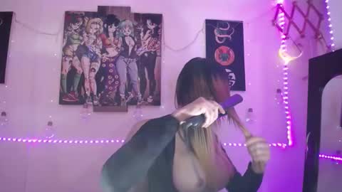 Snapshot of sashayscott chatting on October 12, 2025, 9:36 pm Onlyfans  nataliaclaus online show from October 12, 2025, 9:36 pm